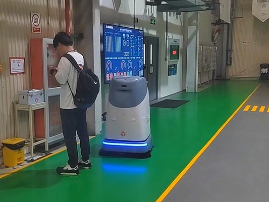 “老頭樂”上不了高速，坦力車間智能洗地車卻能“暢行”車間清潔路