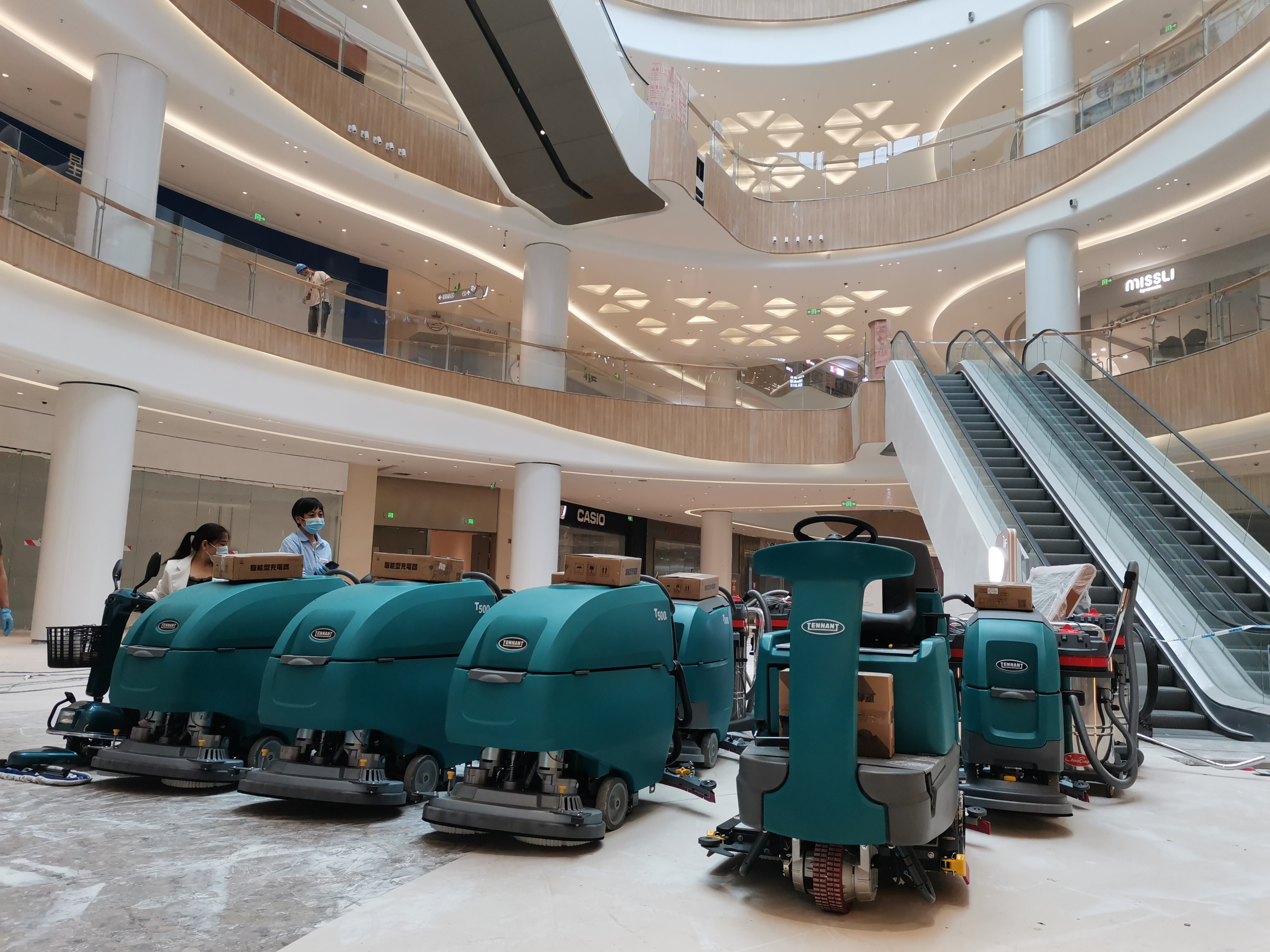 工廠車間用手推式洗地機應用怎么樣？