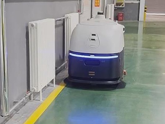 工業(yè)清潔別再 “碰運氣”！坦力自動洗地機器人來 “開路”